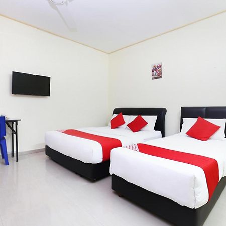 Super Oyo 89640 Hotel Pelangi Marang Zewnętrze zdjęcie