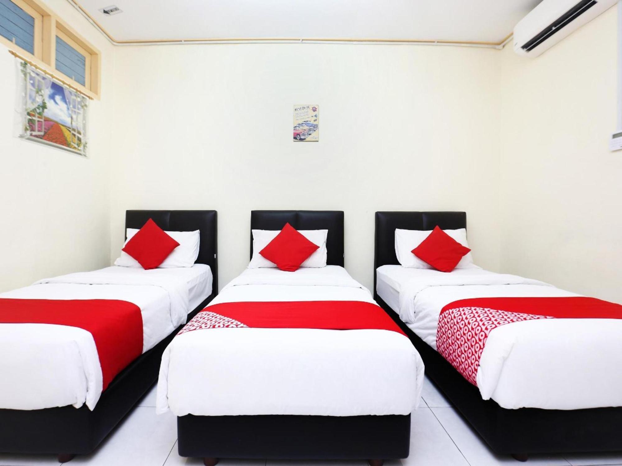 Super Oyo 89640 Hotel Pelangi Marang Zewnętrze zdjęcie