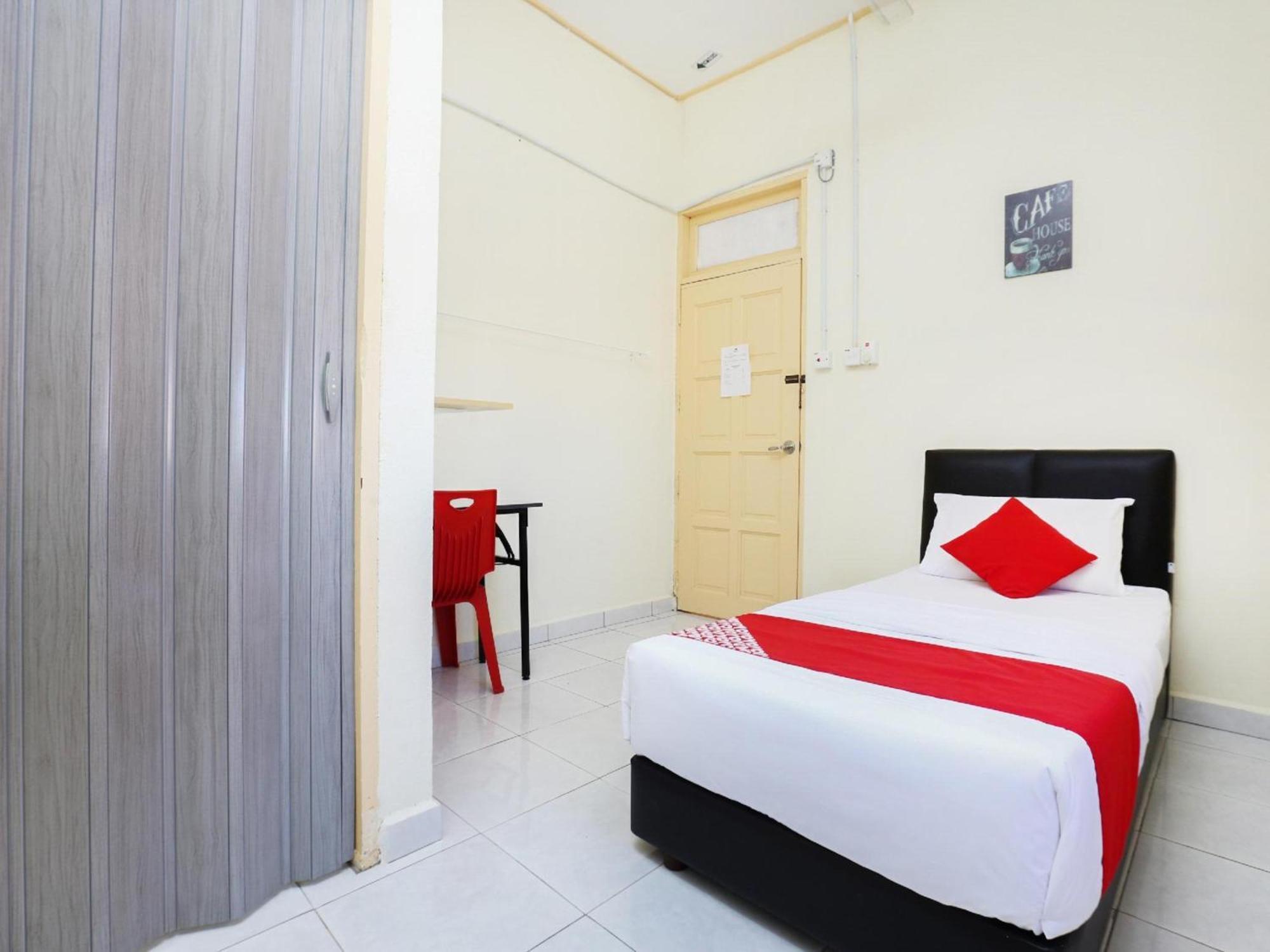 Super Oyo 89640 Hotel Pelangi Marang Zewnętrze zdjęcie