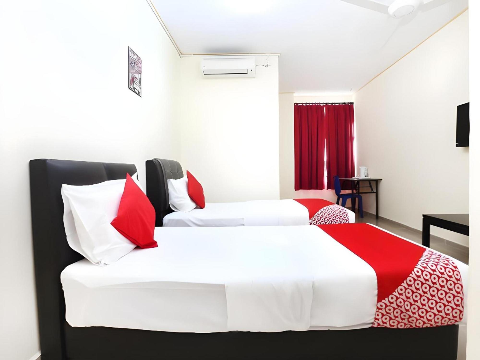 Super Oyo 89640 Hotel Pelangi Marang Zewnętrze zdjęcie