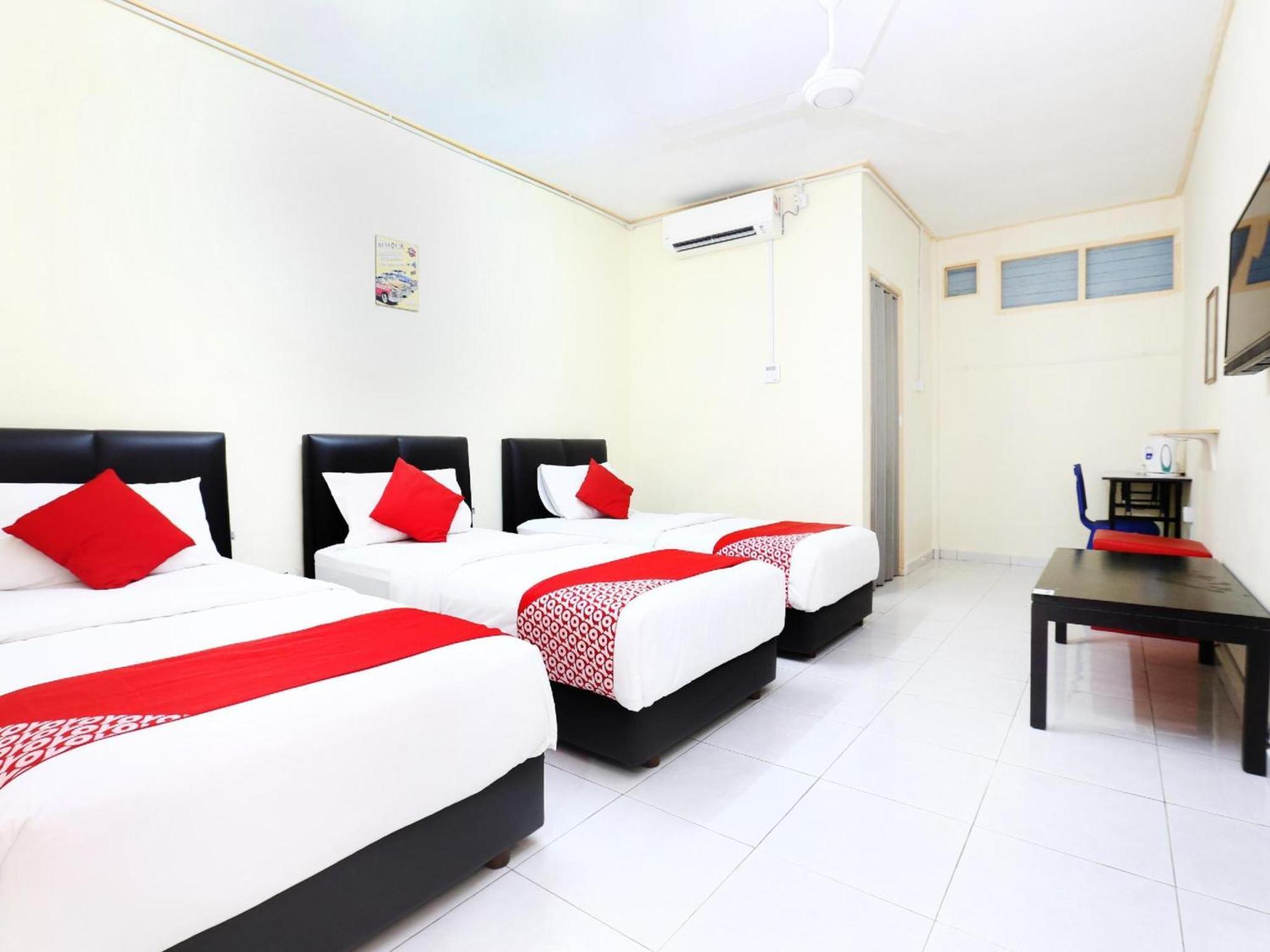Super Oyo 89640 Hotel Pelangi Marang Zewnętrze zdjęcie