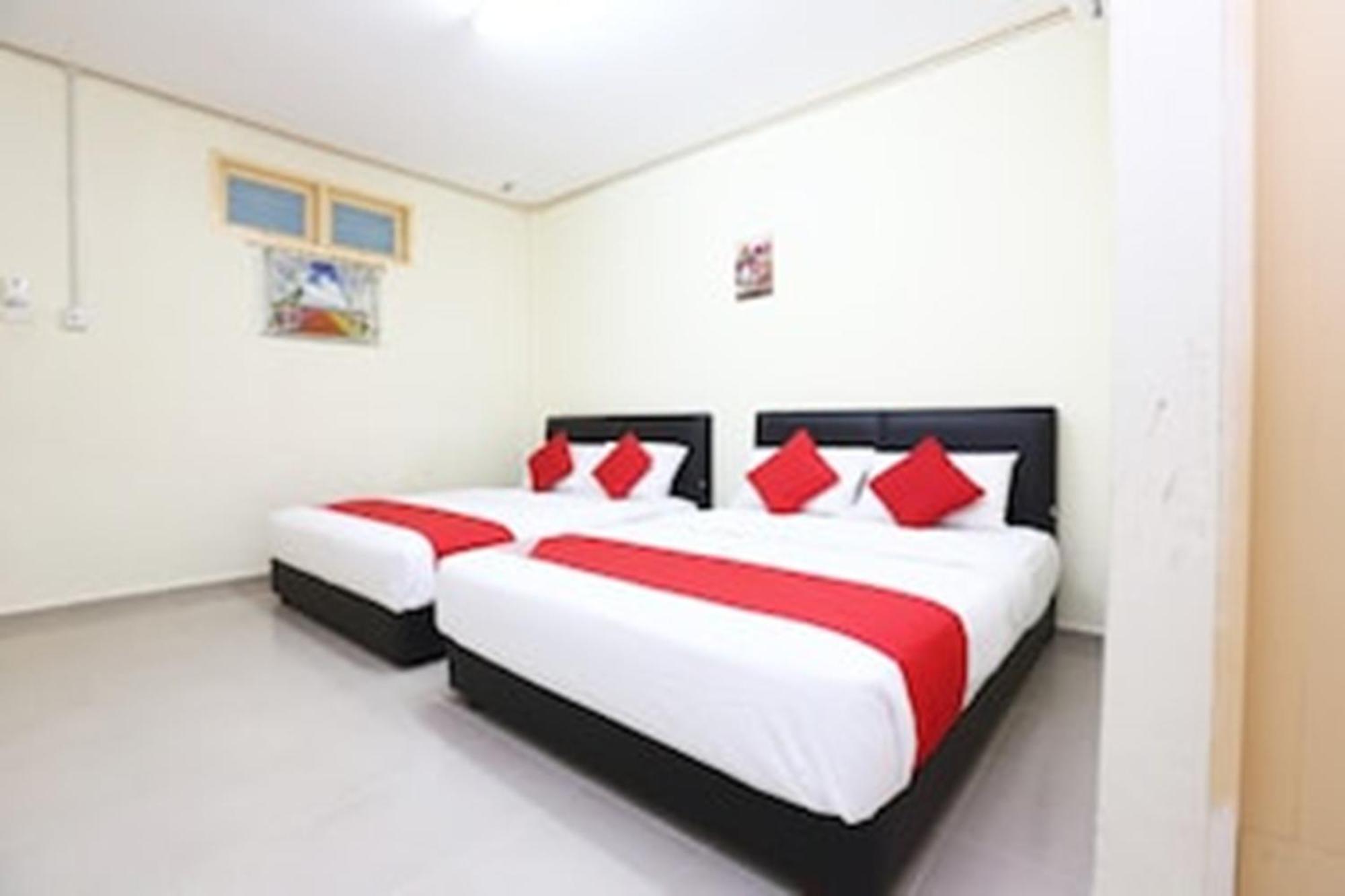 Super Oyo 89640 Hotel Pelangi Marang Zewnętrze zdjęcie